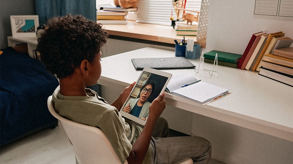 How to Engage Students in Online Learning - Tips & Practices